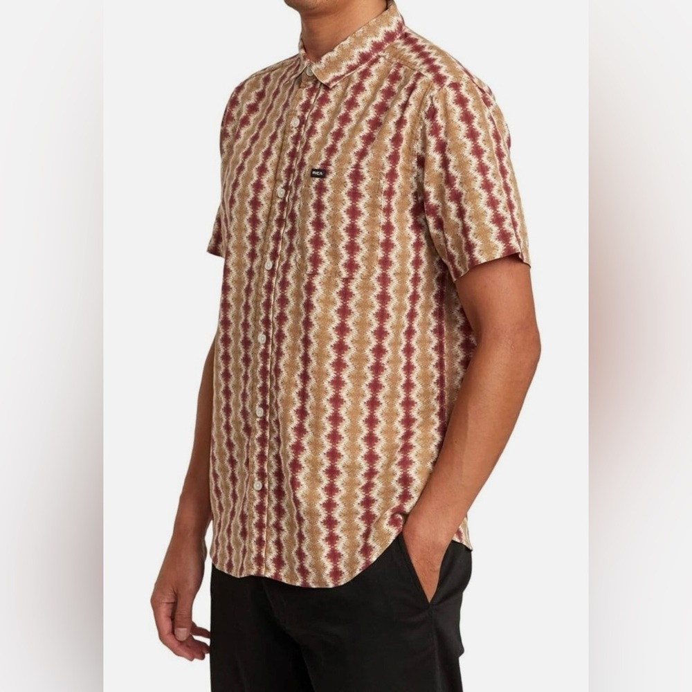 RVCA Shima Gauze Geo Stripe Short Sleeve Button Up Shirt Med NWT